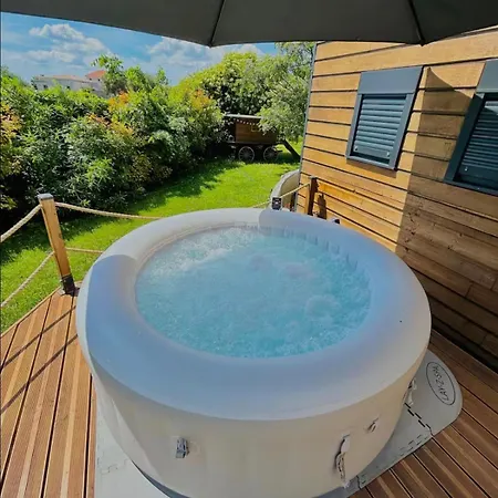 Tiny House Avec Jacuzzi Prive - Calme Et Nature Grabels